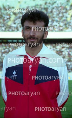 <span style='background: #33747a;box-shadow: 2px 3px 5px black;font-weight: 300;font-size: 10px;border-radius: 2px;margin: 2px;color: #fff;padding: 2px 5px;font - size: 10px;line - height: 22px; '>امیر موسوی نیا</span> 