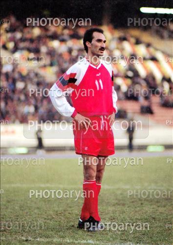 <span style='background: #33747a;box-shadow: 2px 3px 5px black;font-weight: 300;font-size: 10px;border-radius: 2px;margin: 2px;color: #fff;padding: 2px 5px;font - size: 10px;line - height: 22px; '>جمشید شاه محمدی</span> 