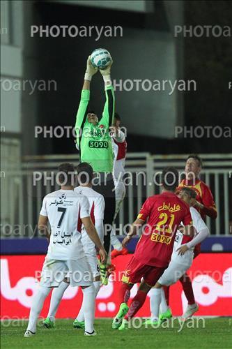 <span style='background: #33747a;box-shadow: 2px 3px 5px black;font-weight: 300;font-size: 10px;border-radius: 2px;margin: 2px;color: #fff;padding: 2px 5px;font - size: 10px;line - height: 22px; '>ایگور پراهیچ</span> <span style='background: #33747a;box-shadow: 2px 3px 5px black;font-weight: 300;font-size: 10px;border-radius: 2px;margin: 2px;color: #fff;padding: 2px 5px;font - size: 10px;line - height: 22px; '>سروش رفیعی</span> <span style='background: #33747a;box-shadow: 2px 3px 5px black;font-weight: 300;font-size: 10px;border-radius: 2px;margin: 2px;color: #fff;padding: 2px 5px;font - size: 10px;line - height: 22px; '>علیرضا بیرانوند</span> 