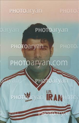 <span style='background: #33747a;box-shadow: 2px 3px 5px black;font-weight: 300;font-size: 10px;border-radius: 2px;margin: 2px;color: #fff;padding: 2px 5px;font - size: 10px;line - height: 22px; '>ابراهیم میرزاپور</span> 