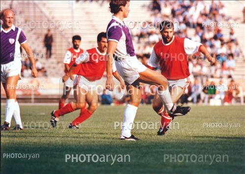 <span style='background: #33747a;box-shadow: 2px 3px 5px black;font-weight: 300;font-size: 10px;border-radius: 2px;margin: 2px;color: #fff;padding: 2px 5px;font - size: 10px;line - height: 22px; '>ضیاء عربشاهی</span> <span style='background: #33747a;box-shadow: 2px 3px 5px black;font-weight: 300;font-size: 10px;border-radius: 2px;margin: 2px;color: #fff;padding: 2px 5px;font - size: 10px;line - height: 22px; '>علی پروین  Ali Parvin</span> 