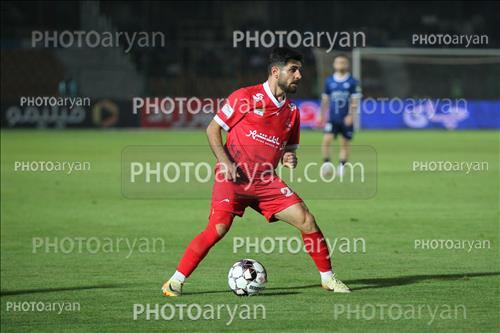 <span style='background: #33747a;font-weight: 300;font-size: 10px;box-shadow: 2px 3px 5px black;border-radius: 2px;margin: 2px;color: #fff;padding: 2px 5px;font - size: 10px;line - height: 22px; '>محمد عمری</span> 