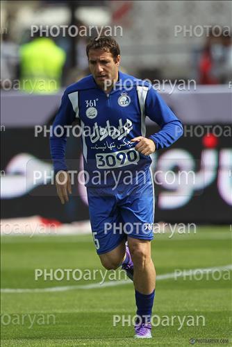 <span style='background: #33747a;font-weight: 300;font-size: 10px;box-shadow: 2px 3px 5px black;border-radius: 2px;margin: 2px;color: #fff;padding: 2px 5px;font - size: 10px;line - height: 22px; '>هرایر مگویان</span> 