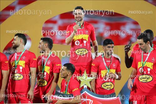 <span style='background: #33747a;box-shadow: 2px 3px 5px black;font-weight: 300;font-size: 10px;border-radius: 2px;margin: 2px;color: #fff;padding: 2px 5px;font - size: 10px;line - height: 22px; '>کمال کامیابی نیا</span> <span style='background: #33747a;box-shadow: 2px 3px 5px black;font-weight: 300;font-size: 10px;border-radius: 2px;margin: 2px;color: #fff;padding: 2px 5px;font - size: 10px;line - height: 22px; '>مرتضی پور علی گنجی</span> <span style='background: #33747a;box-shadow: 2px 3px 5px black;font-weight: 300;font-size: 10px;border-radius: 2px;margin: 2px;color: #fff;padding: 2px 5px;font - size: 10px;line - height: 22px; '>دانیال اسماعیلی فر</span> 