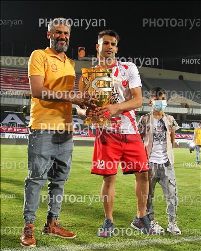 <span style='background: #33747a;font-weight: 300;font-size: 10px;box-shadow: 2px 3px 5px black;border-radius: 2px;margin: 2px;color: #fff;padding: 2px 5px;font - size: 10px;line - height: 22px; '>عیسی ال کثیر</span> 