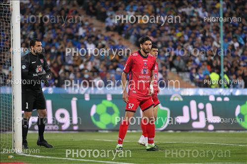 <span style='background: #33747a;font-weight: 300;font-size: 10px;box-shadow: 2px 3px 5px black;border-radius: 2px;margin: 2px;color: #fff;padding: 2px 5px;font - size: 10px;line - height: 22px; '>علیرضا حقیقی</span> <span style='background: #33747a;font-weight: 300;font-size: 10px;box-shadow: 2px 3px 5px black;border-radius: 2px;margin: 2px;color: #fff;padding: 2px 5px;font - size: 10px;line - height: 22px; '>شاهین طاهرخانی</span> 