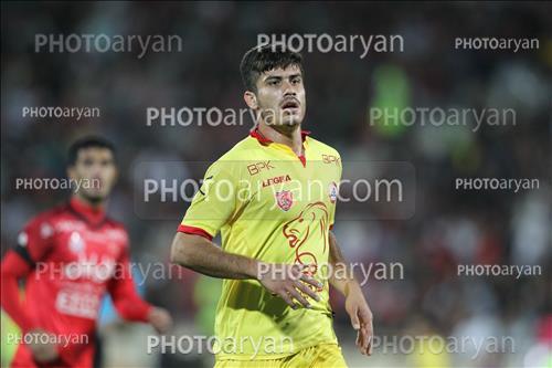 <span style='background: #33747a;box-shadow: 2px 3px 5px black;font-weight: 300;font-size: 10px;border-radius: 2px;margin: 2px;color: #fff;padding: 2px 5px;font - size: 10px;line - height: 22px; '>رضا علیاری</span> 