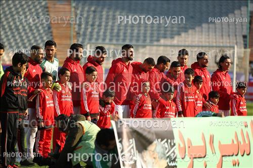 پرسپولیس 2-تراکتور سازی 0 (98/11/06) - مسعود شجاعی,ساسان انصاری,اکبر ایمانی,محمد رشید مظاهری,اشکان دژاگه,محمدرضا خانزاده,رضا اسدی,ابوالفضل رزاق پور,ایستاده تیم تراکتور,