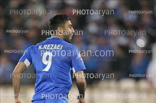 <span style='background: #33747a;font-weight: 300;font-size: 10px;box-shadow: 2px 3px 5px black;border-radius: 2px;margin: 2px;color: #fff;padding: 2px 5px;font - size: 10px;line - height: 22px; '>کاوه رضایی</span> 