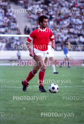 <span style='background: #33747a;box-shadow: 2px 3px 5px black;font-weight: 300;font-size: 10px;border-radius: 2px;margin: 2px;color: #fff;padding: 2px 5px;font - size: 10px;line - height: 22px; '>محسن عاشوریَ</span> 