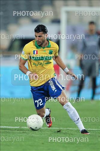 <span style='background: #33747a;box-shadow: 2px 3px 5px black;font-weight: 300;font-size: 10px;border-radius: 2px;margin: 2px;color: #fff;padding: 2px 5px;font - size: 10px;line - height: 22px; '>مهدی حنفی</span> 