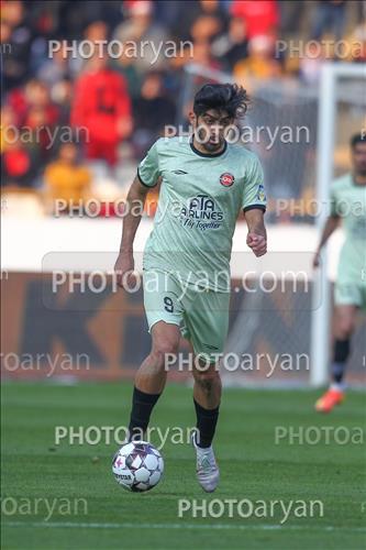 <span style='background: #33747a;font-weight: 300;font-size: 10px;box-shadow: 2px 3px 5px black;border-radius: 2px;margin: 2px;color: #fff;padding: 2px 5px;font - size: 10px;line - height: 22px; '>مهدی ترابی</span> 