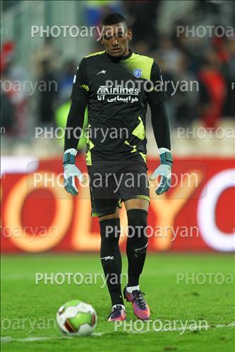 <span style='background: #33747a;box-shadow: 2px 3px 5px black;font-weight: 300;font-size: 10px;border-radius: 2px;margin: 2px;color: #fff;padding: 2px 5px;font - size: 10px;line - height: 22px; '>فرناندو ده خسوس</span> 