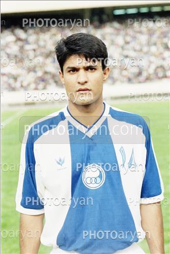 <span style='background: #33747a;box-shadow: 2px 3px 5px black;font-weight: 300;font-size: 10px;border-radius: 2px;margin: 2px;color: #fff;padding: 2px 5px;font - size: 10px;line - height: 22px; '>علی حاج اکبری</span> 