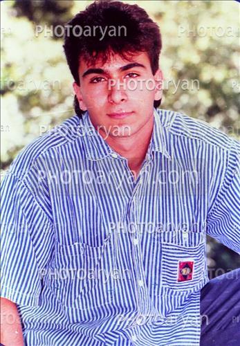 <span style='background: #33747a;box-shadow: 2px 3px 5px black;font-weight: 300;font-size: 10px;border-radius: 2px;margin: 2px;color: #fff;padding: 2px 5px;font - size: 10px;line - height: 22px; '>کوروش تشت زر</span> 