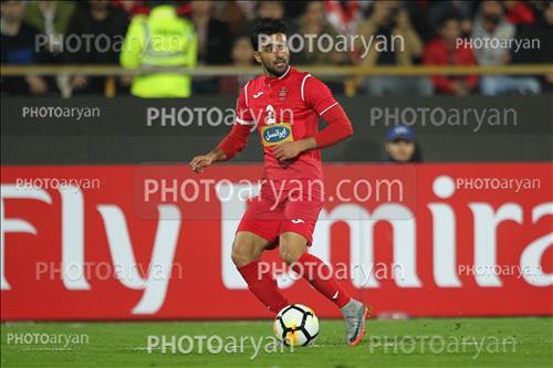 <span style='background: #33747a;font-weight: 300;font-size: 10px;box-shadow: 2px 3px 5px black;border-radius: 2px;margin: 2px;color: #fff;padding: 2px 5px;font - size: 10px;line - height: 22px; '>صادق محرمی</span> 