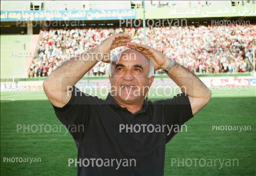 <span style='background: #33747a;box-shadow: 2px 3px 5px black;font-weight: 300;font-size: 10px;border-radius: 2px;margin: 2px;color: #fff;padding: 2px 5px;font - size: 10px;line - height: 22px; '>ناصر ابراهیمی</span> 