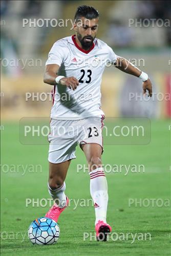 <span style='background: #33747a;font-weight: 300;font-size: 10px;box-shadow: 2px 3px 5px black;border-radius: 2px;margin: 2px;color: #fff;padding: 2px 5px;font - size: 10px;line - height: 22px; '>رامین رضائیان</span> 