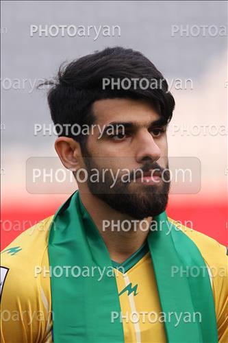 <span style='background: #33747a;box-shadow: 2px 3px 5px black;font-weight: 300;font-size: 10px;border-radius: 2px;margin: 2px;color: #fff;padding: 2px 5px;font - size: 10px;line - height: 22px; '>حسین ساکی</span> 