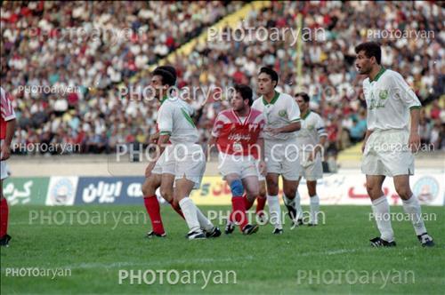 <span style='background: #33747a;font-weight: 300;font-size: 10px;box-shadow: 2px 3px 5px black;border-radius: 2px;margin: 2px;color: #fff;padding: 2px 5px;font - size: 10px;line - height: 22px; '>ادموند بزیک</span> 