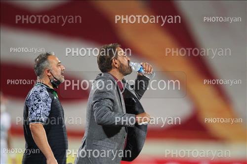 <span style='background: #33747a;box-shadow: 2px 3px 5px black;font-weight: 300;font-size: 10px;border-radius: 2px;margin: 2px;color: #fff;padding: 2px 5px;font - size: 10px;line - height: 22px; '>فیروز کریمی</span> 