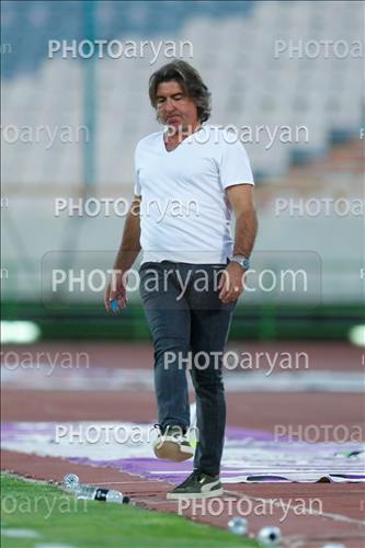 <span style='background: #33747a;font-weight: 300;font-size: 10px;box-shadow: 2px 3px 5px black;border-radius: 2px;margin: 2px;color: #fff;padding: 2px 5px;font - size: 10px;line - height: 22px; '>ریکاردو ساپینتو Ricardo Sá Pinto </span> 