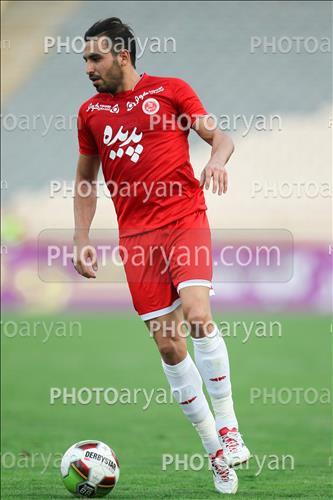 <span style='background: #33747a;box-shadow: 2px 3px 5px black;font-weight: 300;font-size: 10px;border-radius: 2px;margin: 2px;color: #fff;padding: 2px 5px;font - size: 10px;line - height: 22px; '>معین عباسیان</span> 