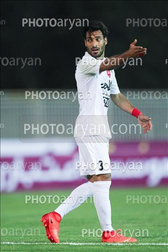 <span style='background: #33747a;font-weight: 300;font-size: 10px;box-shadow: 2px 3px 5px black;border-radius: 2px;margin: 2px;color: #fff;padding: 2px 5px;font - size: 10px;line - height: 22px; '>شجاع خلیل زاده</span> 