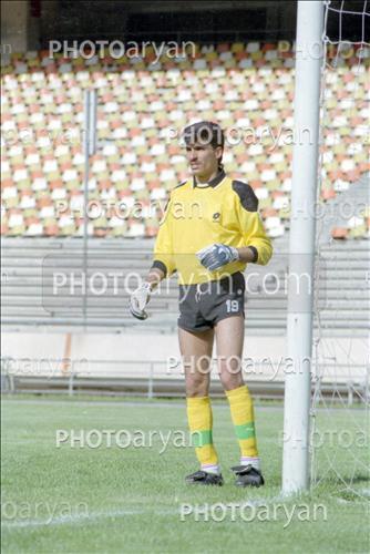 <span style='background: #33747a;box-shadow: 2px 3px 5px black;font-weight: 300;font-size: 10px;border-radius: 2px;margin: 2px;color: #fff;padding: 2px 5px;font - size: 10px;line - height: 22px; '>محمودخوراکچی</span> 