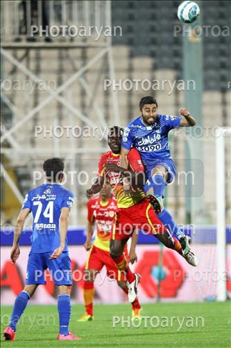 <span style='background: #33747a;box-shadow: 2px 3px 5px black;font-weight: 300;font-size: 10px;border-radius: 2px;margin: 2px;color: #fff;padding: 2px 5px;font - size: 10px;line - height: 22px; '>ماتیاس چاگو</span> <span style='background: #33747a;box-shadow: 2px 3px 5px black;font-weight: 300;font-size: 10px;border-radius: 2px;margin: 2px;color: #fff;padding: 2px 5px;font - size: 10px;line - height: 22px; '>کاوه رضایی</span> <span style='background: #33747a;box-shadow: 2px 3px 5px black;font-weight: 300;font-size: 10px;border-radius: 2px;margin: 2px;color: #fff;padding: 2px 5px;font - size: 10px;line - height: 22px; '>امید نورافکن</span> 