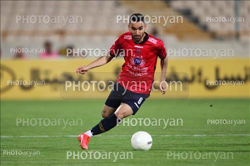 <span style='background: #33747a;box-shadow: 2px 3px 5px black;font-weight: 300;font-size: 10px;border-radius: 2px;margin: 2px;color: #fff;padding: 2px 5px;font - size: 10px;line - height: 22px; '>رضا جعفری</span> 