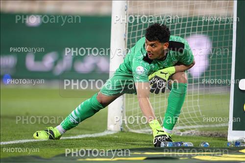 <span style='background: #33747a;font-weight: 300;font-size: 10px;box-shadow: 2px 3px 5px black;border-radius: 2px;margin: 2px;color: #fff;padding: 2px 5px;font - size: 10px;line - height: 22px; '>حسین پورحمیدی</span> 