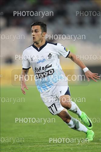 <span style='background: #33747a;box-shadow: 2px 3px 5px black;font-weight: 300;font-size: 10px;border-radius: 2px;margin: 2px;color: #fff;padding: 2px 5px;font - size: 10px;line - height: 22px; '>سجاد آشوری</span> 