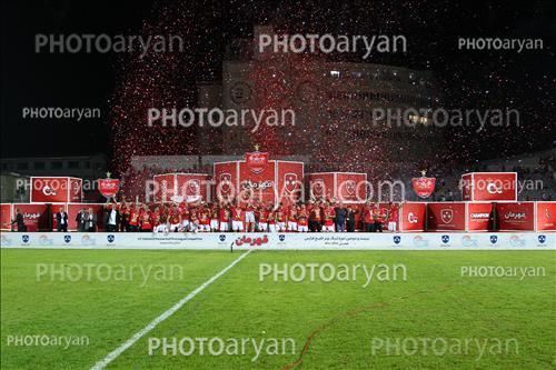 <span style='background: #33747a;font-weight: 300;font-size: 10px;box-shadow: 2px 3px 5px black;border-radius: 2px;margin: 2px;color: #fff;padding: 2px 5px;font - size: 10px;line - height: 22px; '>جشن قهرمانی پرسپولیس</span> 