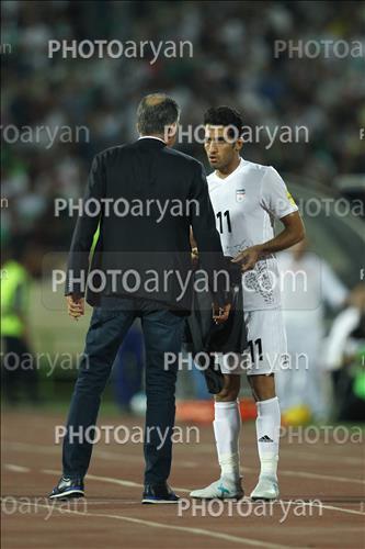 <span style='background: #33747a;font-weight: 300;font-size: 10px;box-shadow: 2px 3px 5px black;border-radius: 2px;margin: 2px;color: #fff;padding: 2px 5px;font - size: 10px;line - height: 22px; '>وحید امیری</span> <span style='background: #33747a;font-weight: 300;font-size: 10px;box-shadow: 2px 3px 5px black;border-radius: 2px;margin: 2px;color: #fff;padding: 2px 5px;font - size: 10px;line - height: 22px; '>کارلوس کی روش</span> <span style='background: #33747a;font-weight: 300;font-size: 10px;box-shadow: 2px 3px 5px black;border-radius: 2px;margin: 2px;color: #fff;padding: 2px 5px;font - size: 10px;line - height: 22px; '>carlos quieroz</span> 