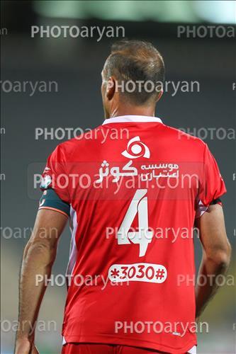 <span style='background: #33747a;font-weight: 300;font-size: 10px;box-shadow: 2px 3px 5px black;border-radius: 2px;margin: 2px;color: #fff;padding: 2px 5px;font - size: 10px;line - height: 22px; '>سید جلال حسینی</span> 