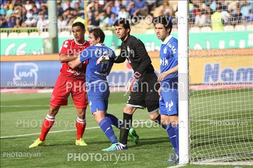 <span style='background: #33747a;box-shadow: 2px 3px 5px black;font-weight: 300;font-size: 10px;border-radius: 2px;margin: 2px;color: #fff;padding: 2px 5px;font - size: 10px;line - height: 22px; '>مایکل اومانیا</span> <span style='background: #33747a;box-shadow: 2px 3px 5px black;font-weight: 300;font-size: 10px;border-radius: 2px;margin: 2px;color: #fff;padding: 2px 5px;font - size: 10px;line - height: 22px; '>خسرو حیدری</span> <span style='background: #33747a;box-shadow: 2px 3px 5px black;font-weight: 300;font-size: 10px;border-radius: 2px;margin: 2px;color: #fff;padding: 2px 5px;font - size: 10px;line - height: 22px; '>هرایر مگویان</span> 