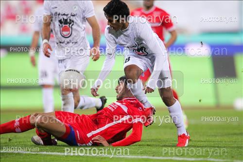پرسپولیس 2- ذوب آهن  0 (1400/10/03)