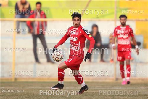 <span style='background: #33747a;font-weight: 300;font-size: 10px;box-shadow: 2px 3px 5px black;border-radius: 2px;margin: 2px;color: #fff;padding: 2px 5px;font - size: 10px;line - height: 22px; '>علی علیپور</span> 