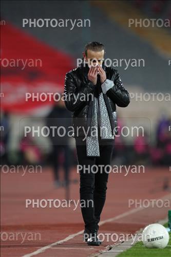 <span style='background: #33747a;font-weight: 300;font-size: 10px;box-shadow: 2px 3px 5px black;border-radius: 2px;margin: 2px;color: #fff;padding: 2px 5px;font - size: 10px;line - height: 22px; '>یحیی گل محمدی</span> 