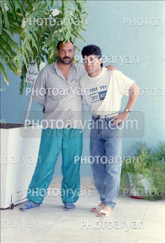 <span style='background: #33747a;font-weight: 300;font-size: 10px;box-shadow: 2px 3px 5px black;border-radius: 2px;margin: 2px;color: #fff;padding: 2px 5px;font - size: 10px;line - height: 22px; '>امیر هاشمی مقدم</span> <span style='background: #33747a;font-weight: 300;font-size: 10px;box-shadow: 2px 3px 5px black;border-radius: 2px;margin: 2px;color: #fff;padding: 2px 5px;font - size: 10px;line - height: 22px; '>اکبر میثاقیان</span> 