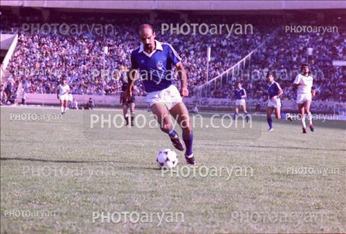 <span style='background: #33747a;box-shadow: 2px 3px 5px black;font-weight: 300;font-size: 10px;border-radius: 2px;margin: 2px;color: #fff;padding: 2px 5px;font - size: 10px;line - height: 22px; '>عبدالعلی چنگیز</span> 