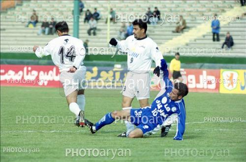 <span style='background: #33747a;box-shadow: 2px 3px 5px black;font-weight: 300;font-size: 10px;border-radius: 2px;margin: 2px;color: #fff;padding: 2px 5px;font - size: 10px;line - height: 22px; '>علیرضا اکبر پور</span> 