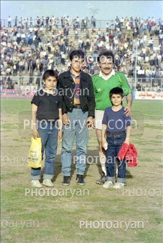 <span style='background: #33747a;box-shadow: 2px 3px 5px black;font-weight: 300;font-size: 10px;border-radius: 2px;margin: 2px;color: #fff;padding: 2px 5px;font - size: 10px;line - height: 22px; '>حمید امینی خواه</span> 