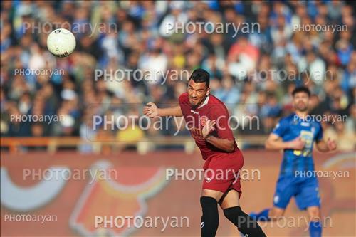 <span style='background: #33747a;box-shadow: 2px 3px 5px black;font-weight: 300;font-size: 10px;border-radius: 2px;margin: 2px;color: #fff;padding: 2px 5px;font - size: 10px;line - height: 22px; '>یونس شاکری</span> 