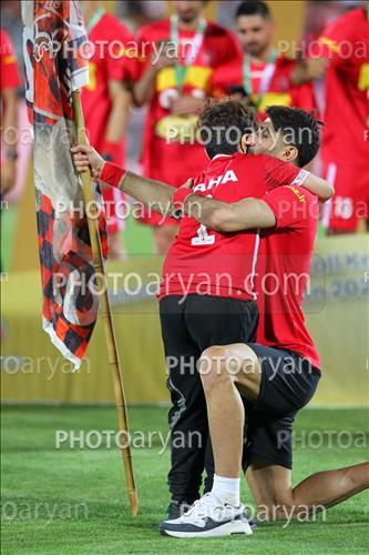 <span style='background: #33747a;box-shadow: 2px 3px 5px black;font-weight: 300;font-size: 10px;border-radius: 2px;margin: 2px;color: #fff;padding: 2px 5px;font - size: 10px;line - height: 22px; '>طاها بیرانوند</span> <span style='background: #33747a;box-shadow: 2px 3px 5px black;font-weight: 300;font-size: 10px;border-radius: 2px;margin: 2px;color: #fff;padding: 2px 5px;font - size: 10px;line - height: 22px; '>علیرضا بیرانوند</span> 