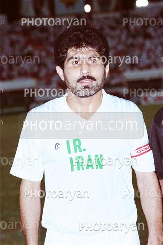 <span style='background: #33747a;font-weight: 300;font-size: 10px;box-shadow: 2px 3px 5px black;border-radius: 2px;margin: 2px;color: #fff;padding: 2px 5px;font - size: 10px;line - height: 22px; '>محمد پنجعلی</span> 