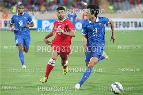 <span style='background: #33747a;font-weight: 300;font-size: 10px;box-shadow: 2px 3px 5px black;border-radius: 2px;margin: 2px;color: #fff;padding: 2px 5px;font - size: 10px;line - height: 22px; '>مهدی طارمی</span> 