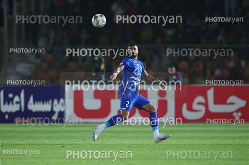 استقلال 0-تراکتور 2    (1403/08/10)