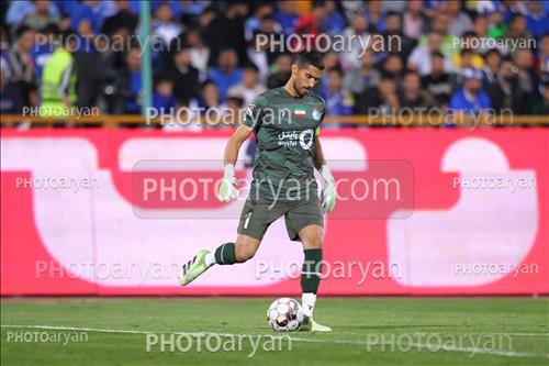 استقلال 3-هوادار 2  (1402/07/28)